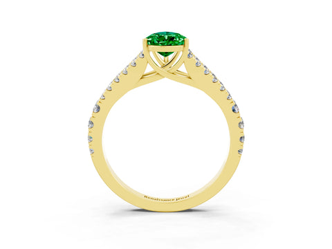 Yellow gold Pear Cut Emerald Split Shank Pavé Engagement Ring with Four-Prong Setting_15