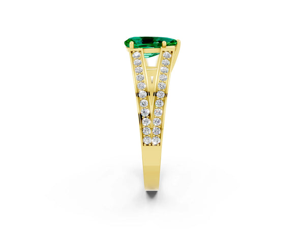 Yellow gold Pear Cut Emerald Split Shank Ring with Pavé Band and Four-Prong Setting
