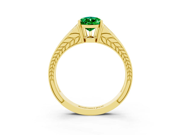 Yellow gold Pear Cut Emerald Split Shank Ring with Pavé Band and Four-Prong Setting