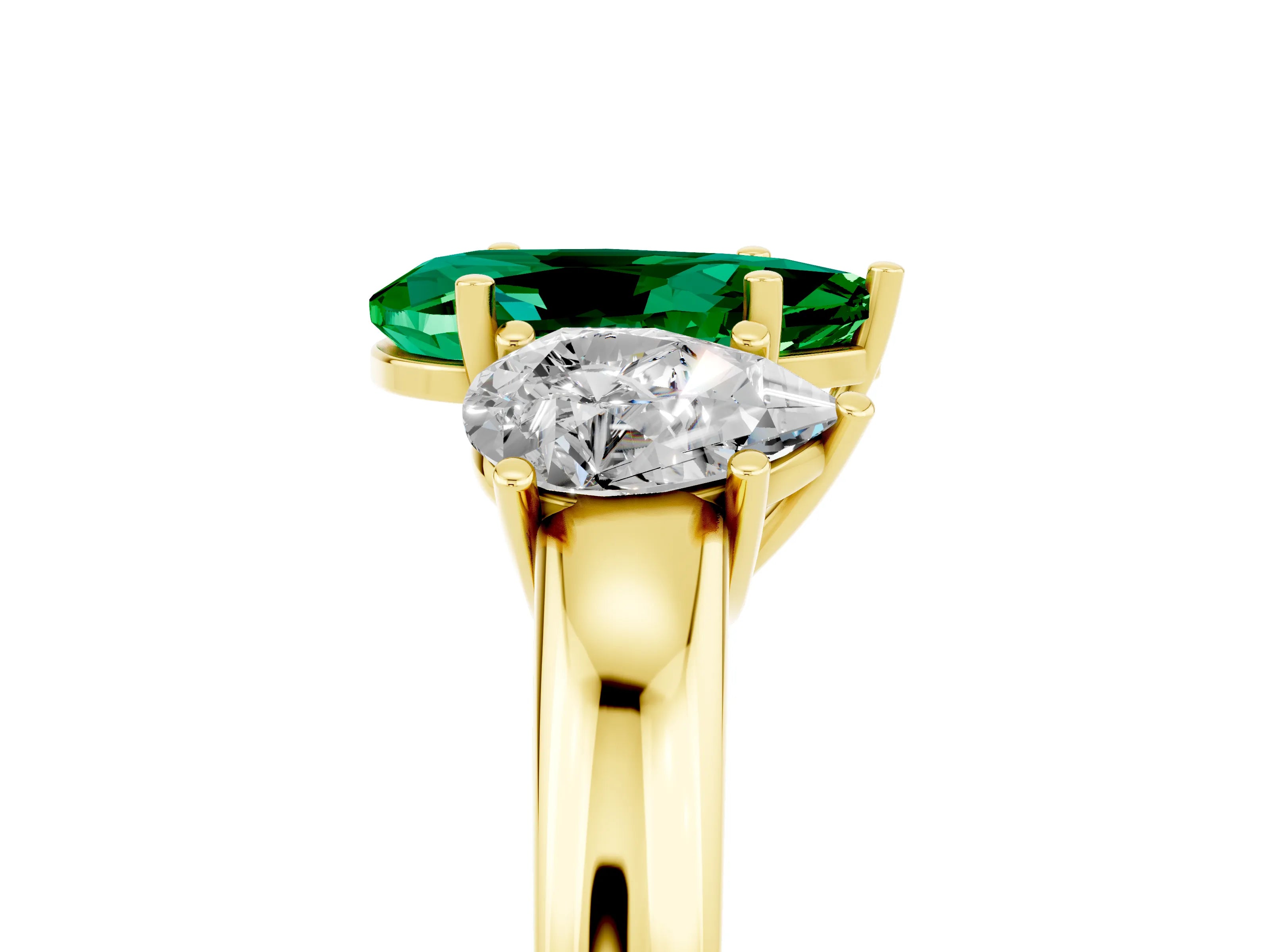 Yellow gold Pear Cut Emerald Three-Stone Ring with Four-Prong Setting and Classic Band_5
