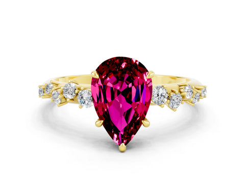 Yellow gold Pear Cut Garnet Cluster Side Stone Solitaire Ring with Prong Setting_24