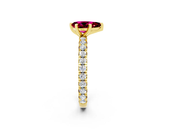 Yellow gold Pear Cut Garnet Pavé Solitaire Ring with Round Band and Prong Setting