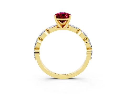 Yellow gold Pear Cut Garnet Ring with Marquise Side Stones and Prong Setting_3
