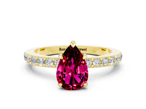 Yellow gold Pear Cut Garnet Ring with Pavé Band and Four-Prong Setting
