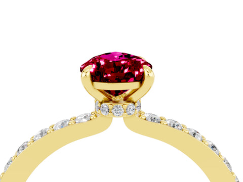 Yellow gold Pear Cut Garnet Solitaire Engagement Ring with Pavé Band and Four-Prong Setting_4