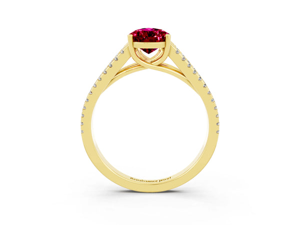 Yellow gold Pear Cut Garnet Solitaire Engagement Ring with Split Shank Pavé Band