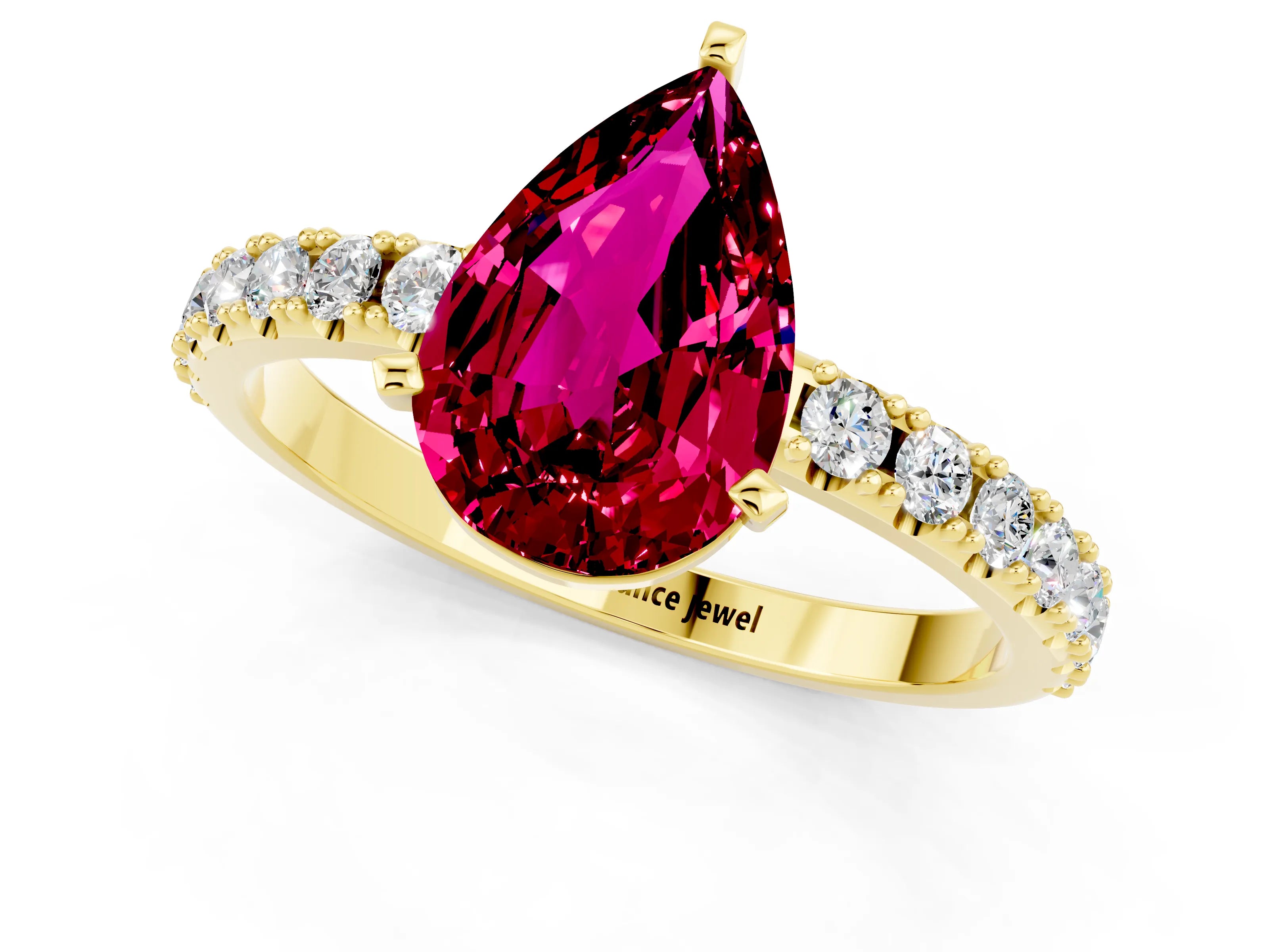 Yellow gold Pear Cut Garnet Solitaire Pavé Band with Four-Prong Setting_1