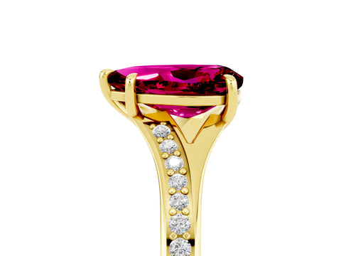 Yellow gold Pear Cut Garnet Solitaire Ring with Pavé Band and Prong Setting_17