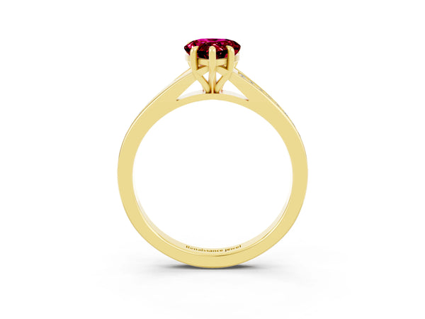 Yellow gold Pear Cut Garnet Solitaire Ring with Pavé Band and Prong Setting