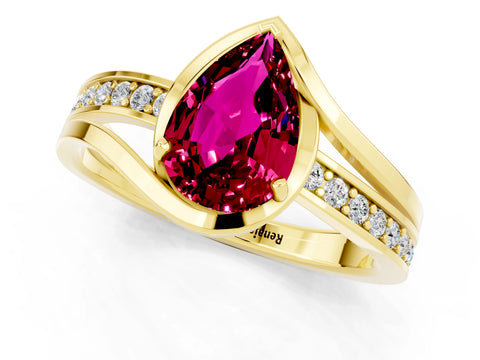 Yellow gold Pear Cut Garnet Solitaire Ring with Split Shank and Prong Setting_1