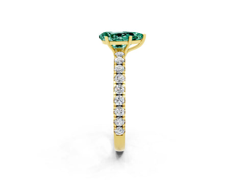 Yellow gold Pear Cut Green Sapphire Pavé Solitaire Engagement Ring with Four-Prong Setting_14