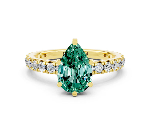 Yellow gold Pear Cut Green Sapphire Pavé Solitaire Ring with Round Band and Prong Setting