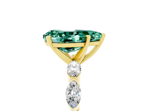 Yellow gold Pear Cut Green Sapphire Ring with Marquise Side Stones and Prong Setting_5