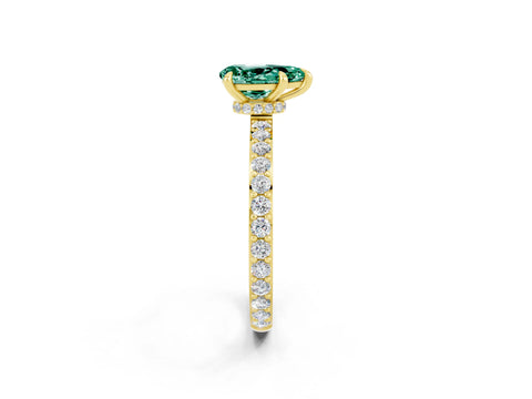 Yellow gold Pear Cut Green Sapphire Ring with Pavé Band and Four-Prong Setting_2