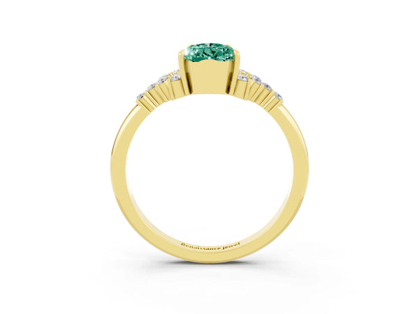 Yellow gold Pear Cut Green Sapphire Ring with Side Stones and Four-Prong Setting
