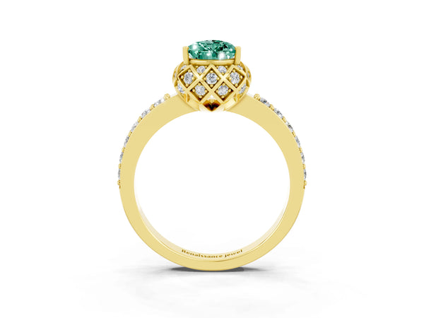 Yellow gold Pear Cut Green Sapphire Scalloped Halo Engagement Ring with Round Shared Prong Band