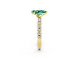 Yellow gold Pear Cut Green Sapphire Solitaire Pavé Band with Four-Prong Setting_2