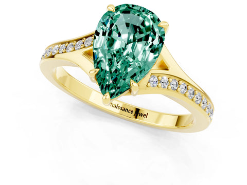 Yellow gold Pear Cut Green Sapphire Solitaire Ring with Pavé Band and Prong Setting_1