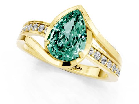 Yellow gold Pear Cut Green Sapphire Solitaire Ring with Split Shank and Prong Setting_1