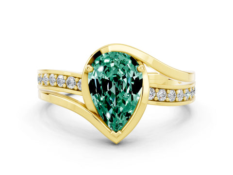 Yellow gold Pear Cut Green Sapphire Solitaire Ring with Split Shank and Prong Setting
