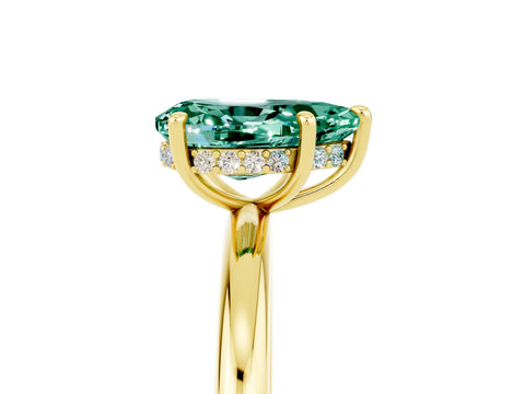 Yellow gold Pear Cut Green Sapphire Solitaire Ring with Thin Band and Four-Prong Setting_17