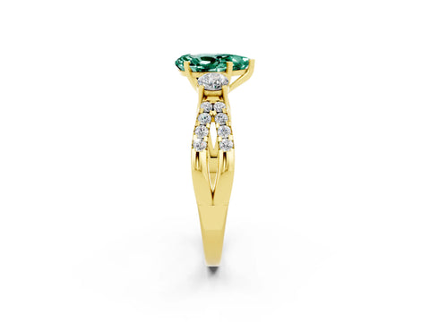 Yellow gold Pear Cut Green Sapphire Three-Stone Ring with Pavé Split Shank and Four-Prong Setting_14