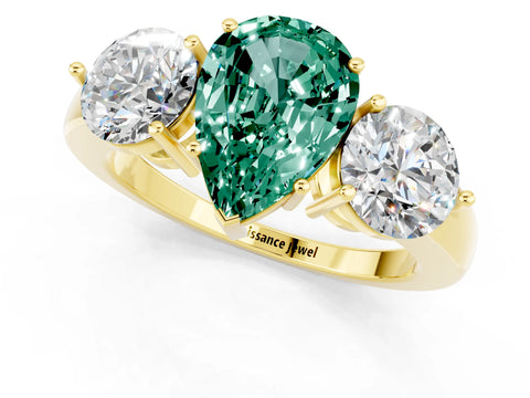 Yellow gold Pear Cut Green Sapphire Three-Stone Ring with Prong Setting and Classic Band_1