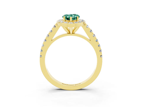 Yellow gold Pear Cut Halo Diamond Ring with Pavé Band and Three-Prong Setting_3