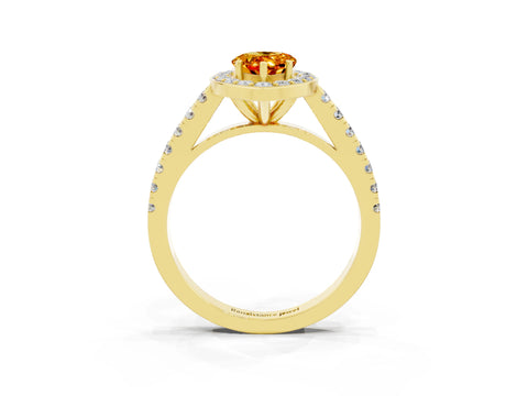 Yellow gold Pear Cut Halo Diamond Ring with Pavé Band and Three-Prong Setting_3
