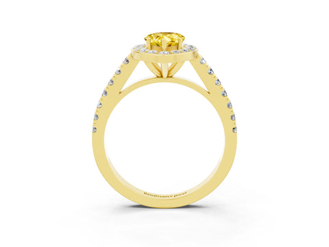 Yellow gold Pear Cut Halo Diamond Ring with Pavé Band and Three-Prong Setting_3