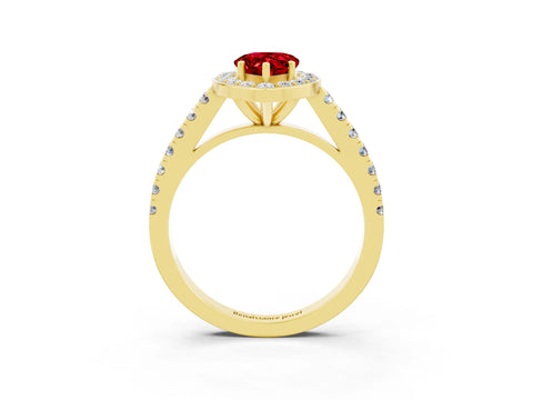 Yellow gold Pear Cut Halo Diamond Ring with Pavé Band and Three-Prong Setting_3