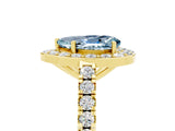 Yellow gold Pear Cut Halo Diamond Ring with Pavé Band and Three-Prong Setting_5
