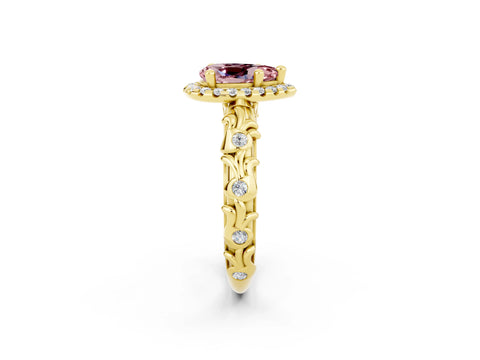Yellow gold Pear Cut Halo Diamond Solitaire with Filigree Band and Four-Prong Setting_2