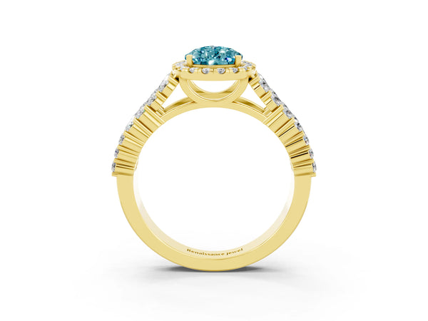 Yellow gold Pear Cut Halo Pavé Diamond Engagement Ring with Split Shank and Four-Prong Setting
