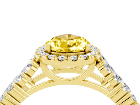 Yellow gold Pear Cut Halo Pavé Diamond Engagement Ring with Split Shank and Four-Prong Setting_4
