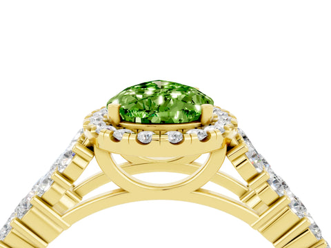 Yellow gold Pear Cut Halo Pavé Diamond Engagement Ring with Split Shank and Four-Prong Setting_4