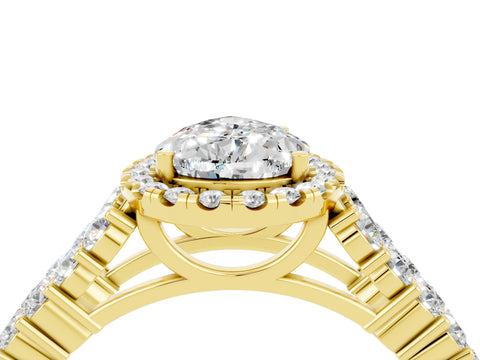 Yellow gold Pear Cut Halo Pavé Diamond Engagement Ring with Split Shank and Four-Prong Setting_4