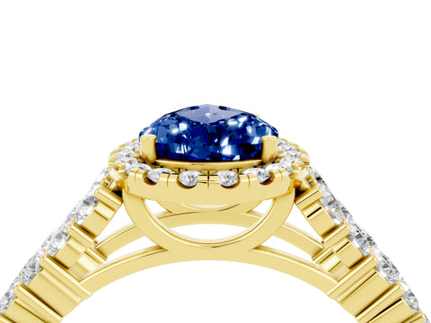 Yellow gold Pear Cut Halo Pavé Diamond Engagement Ring with Split Shank and Four-Prong Setting_4