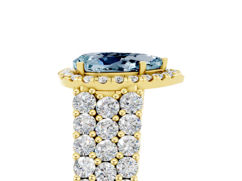 Yellow gold Pear Cut Halo Pavé Diamond Engagement Ring with Split Shank and Four-Prong Setting_5