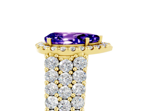 Yellow gold Pear Cut Halo Pavé Diamond Engagement Ring with Split Shank and Four-Prong Setting_5