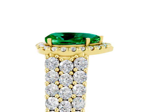 Yellow gold Pear Cut Halo Pavé Diamond Engagement Ring with Split Shank and Four-Prong Setting_5