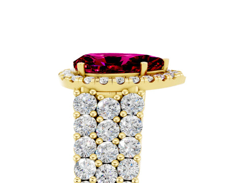 Yellow gold Pear Cut Halo Pavé Diamond Engagement Ring with Split Shank and Four-Prong Setting_5