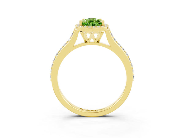 Yellow gold Pear Cut Halo Round Diamond Pavé Band with Four-Prong Setting