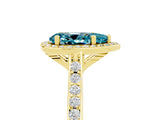 Yellow gold Pear Cut Halo Round Diamond Pavé Band with Four-Prong Setting_5