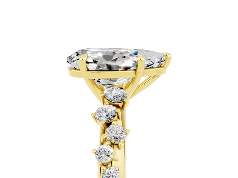 Yellow gold Pear Cut Moissanite Cluster Side Stone Solitaire Ring with Prong Setting_29