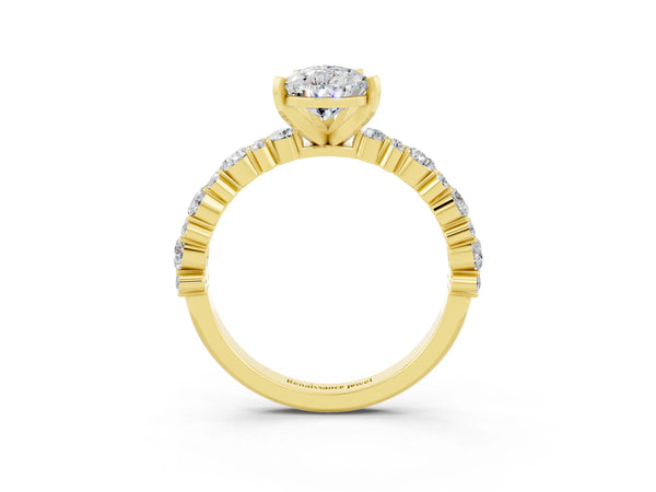 Yellow gold Pear Cut Moissanite Side Stone Solitaire Ring with Round  and Four-Prong Setting