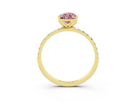 Yellow gold Pear Cut Morganite Solitaire Engagement Ring with Pavé Band and Prong Setting_3