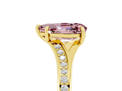 Yellow gold Pear Cut Morganite Solitaire Ring with Pavé Band and Prong Setting_5
