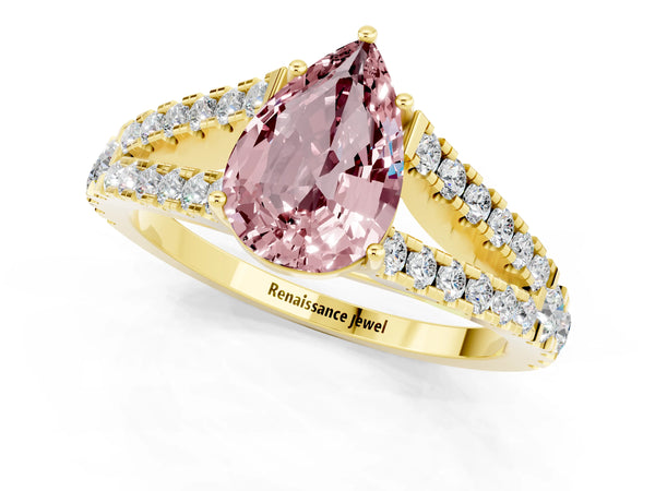 Yellow gold Pear Cut Morganite Split Shank Pavé Engagement Ring with Four-Prong Setting