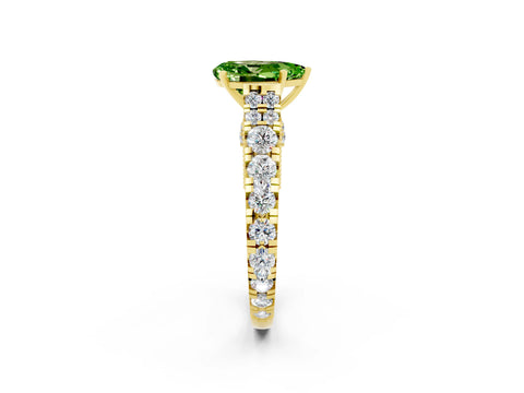 Yellow gold Pear Cut Peridot Classic Solitaire Ring with Pavé Band and Four-Prong Setting_2